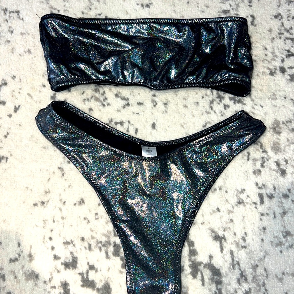 Sunny Co Clothing womens metallic swimsuit set size small perfect condition
